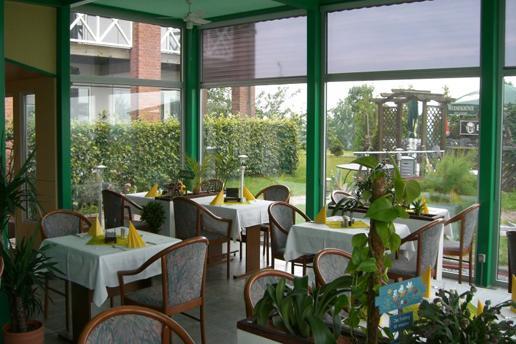 Greenline Hotel Hellfeld Neubrandenburg Esterno foto