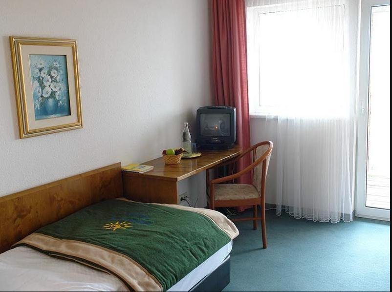 Greenline Hotel Hellfeld Neubrandenburg Camera foto